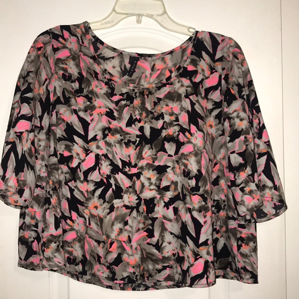 Flowy crop top!
